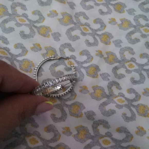 Brand new no tag . Sterling silver hoop style earring. - Picture 3 of 3